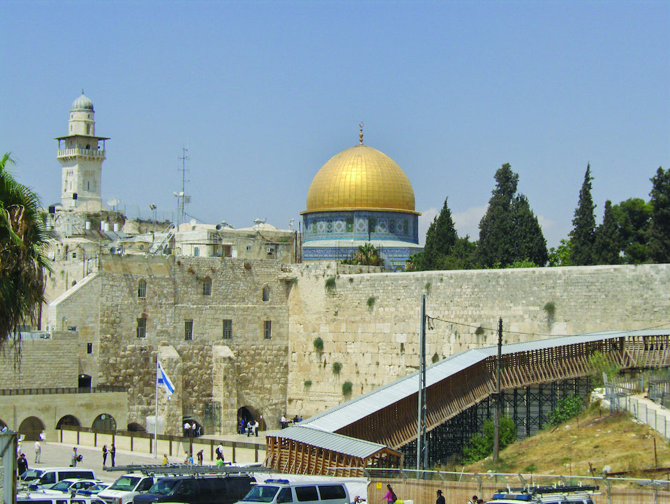 Wailing Wall, Temple Mount and Dome of the Rock in Jerusalem, Israel ...